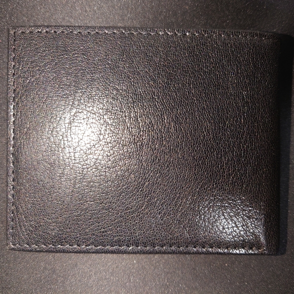 NEW Claiborne bifold wallet - Picture 3 of 5